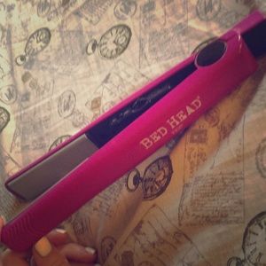 Bed Head straightener